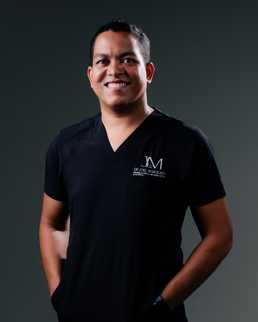 Dr. Joel Marcelino, quien te evalúa y te opera